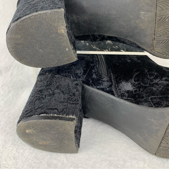 SO Womens Heeled Black Cut Velvety Fabric Ankle Boots Side Zip Chunky Heel US 10 - Picture 10 of 12